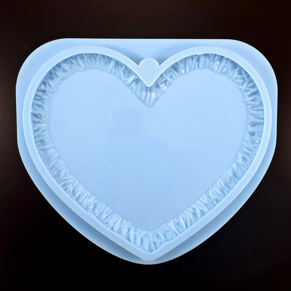 Rough & Tough Heart shaped tray (L)