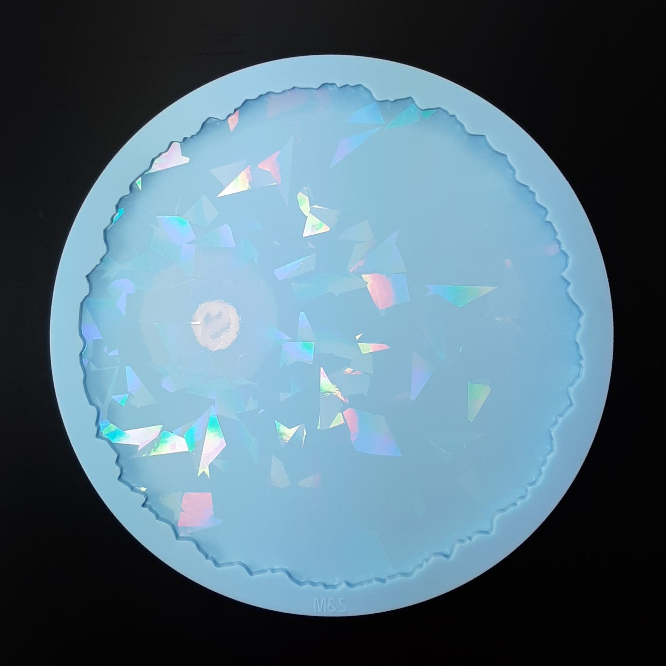 Holographic round Geode tray (L)