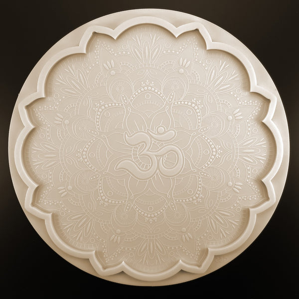 Round tray - Mandala with the AUM (OHM/OM) symbol (XL)
