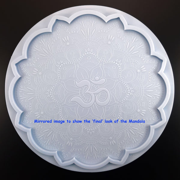 Ronde Tray - Mandala met het AUM (OHM/OM) symbool (XL)